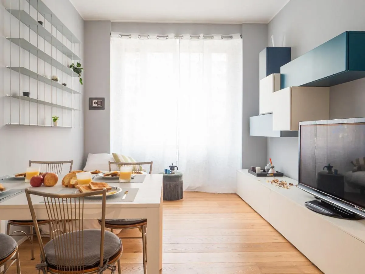 The Best Rent - Lovely Two-Bedroom Apartment Near Bocconi University 밀라노 이탈리아