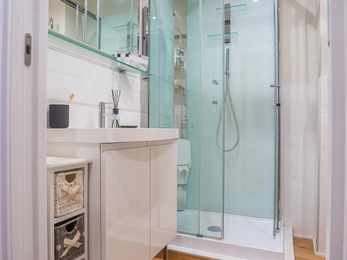 The Best Rent - Lovely Two-Bedroom Apartment Near Bocconi University 밀라노